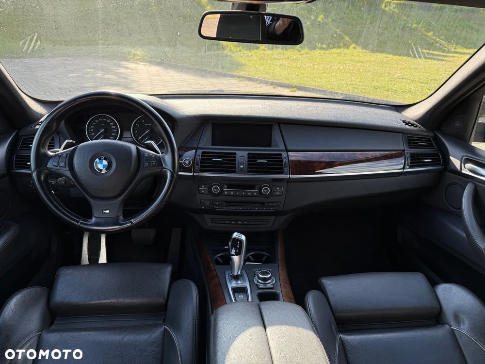 BMW X5 xDrive50i - 17