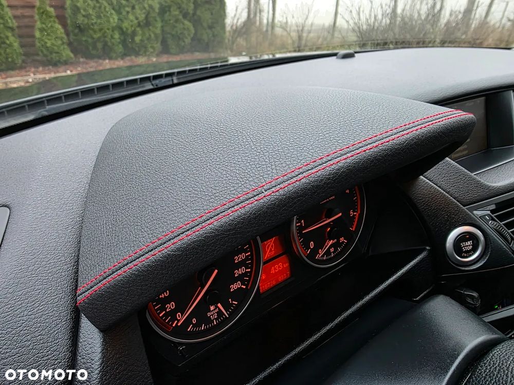 BMW X1 xDrive18d Sport Line - 34