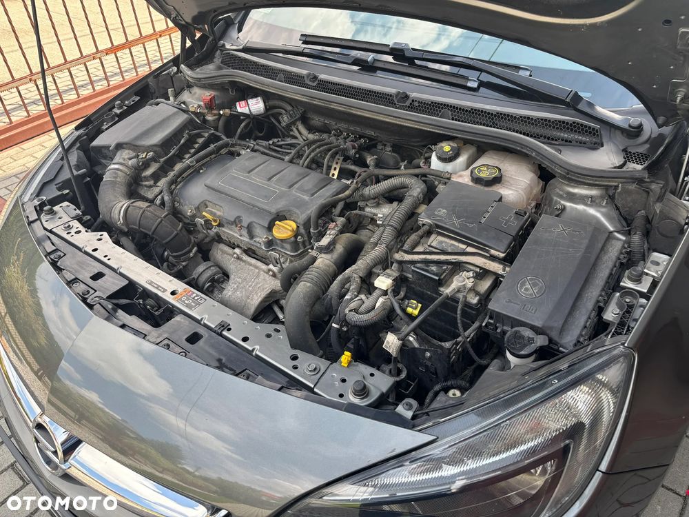 Opel Astra 1.4 T EU6 - 15