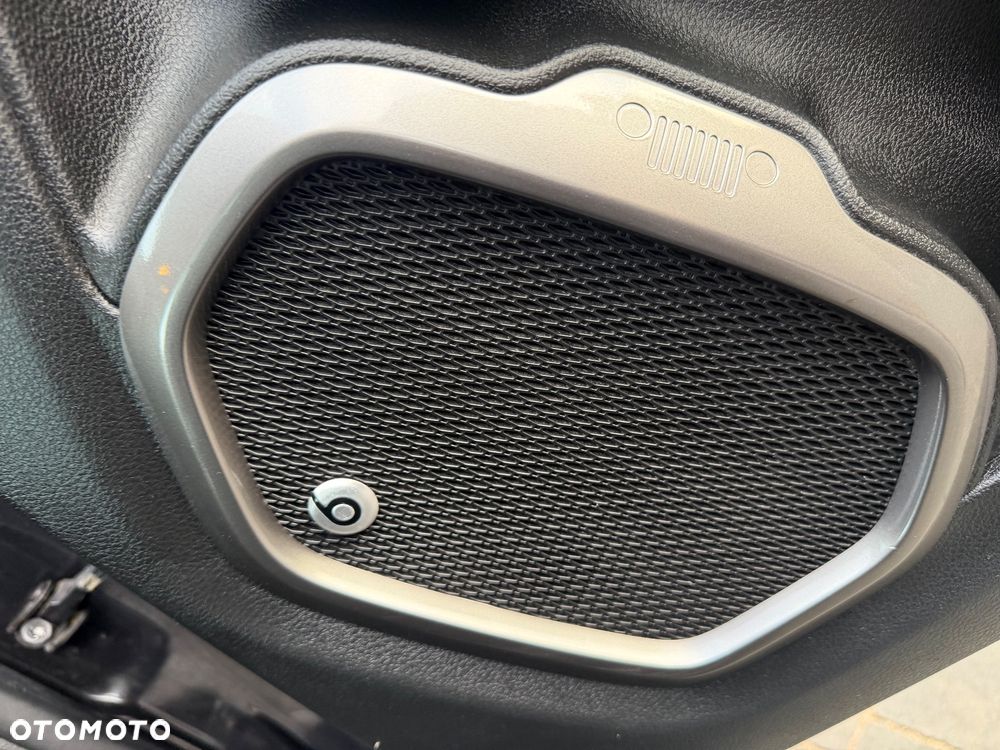 Jeep Renegade - 23