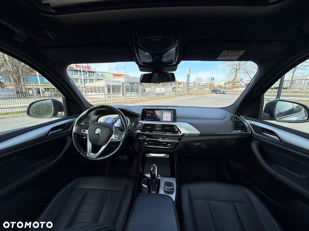 BMW X3 xDrive20i sport - 34