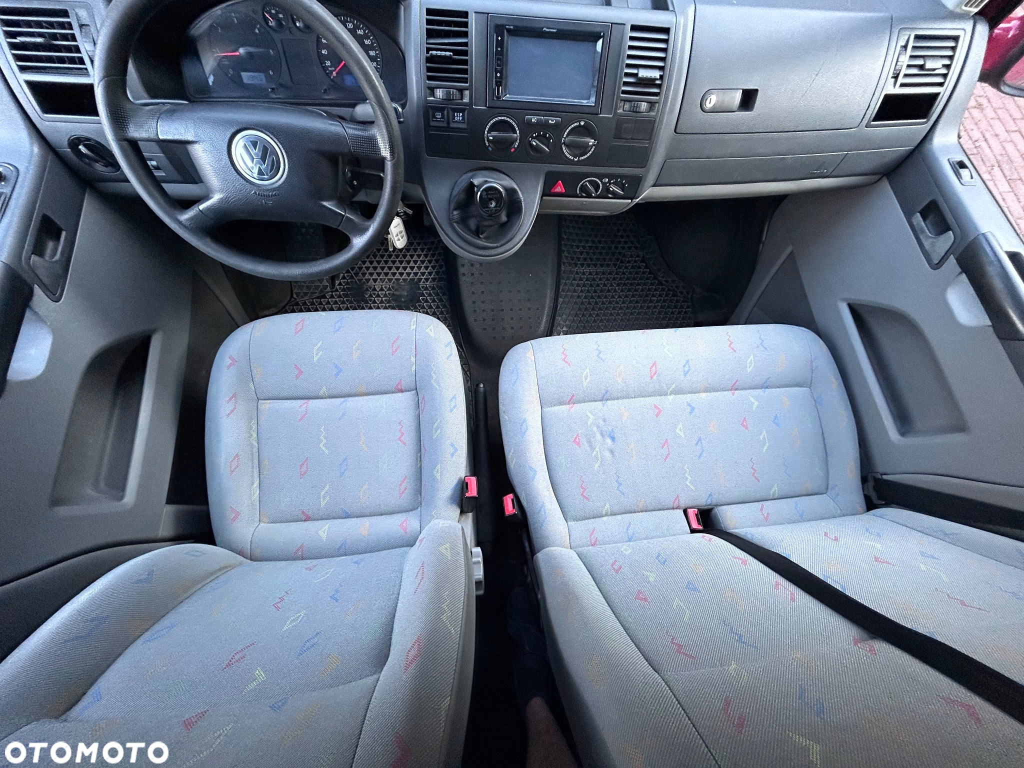 Volkswagen Transporter - 7