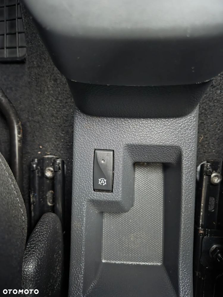 Dacia Lodgy 1.5 Blue dCi Stepway S&S EU6d - 24