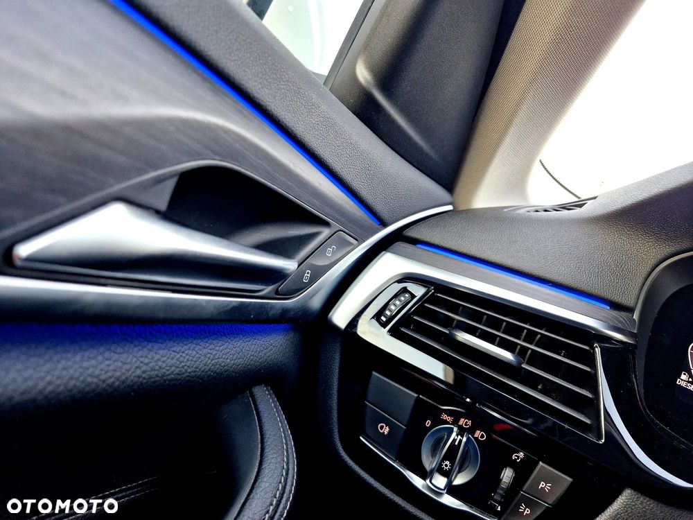 BMW Seria 5 - 18