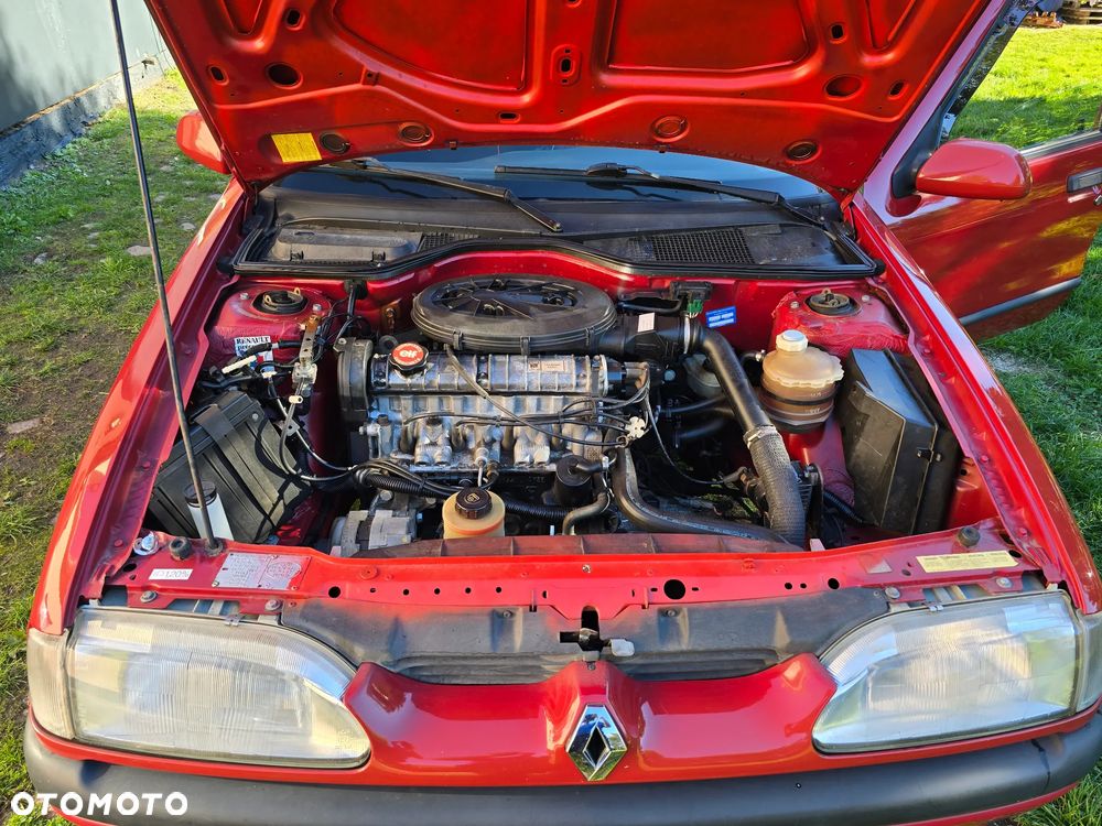 Renault 19 - 18
