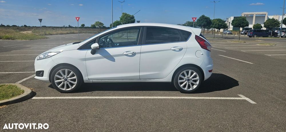 Ford Fiesta 1.5 TDCi Titanium - 23