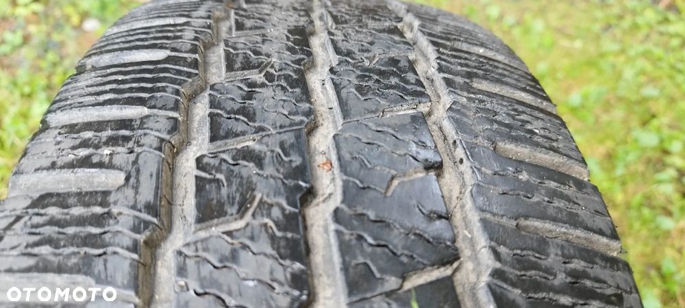 215/70/15 c maxxis van smart snow - 1