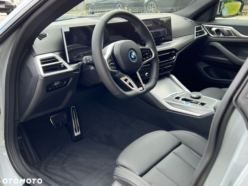 BMW i4 - 9