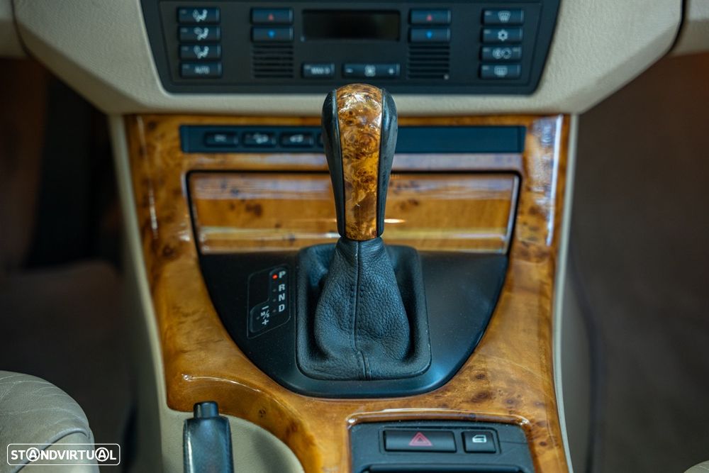 BMW X5 4.4 i Edition Exclusive - 11