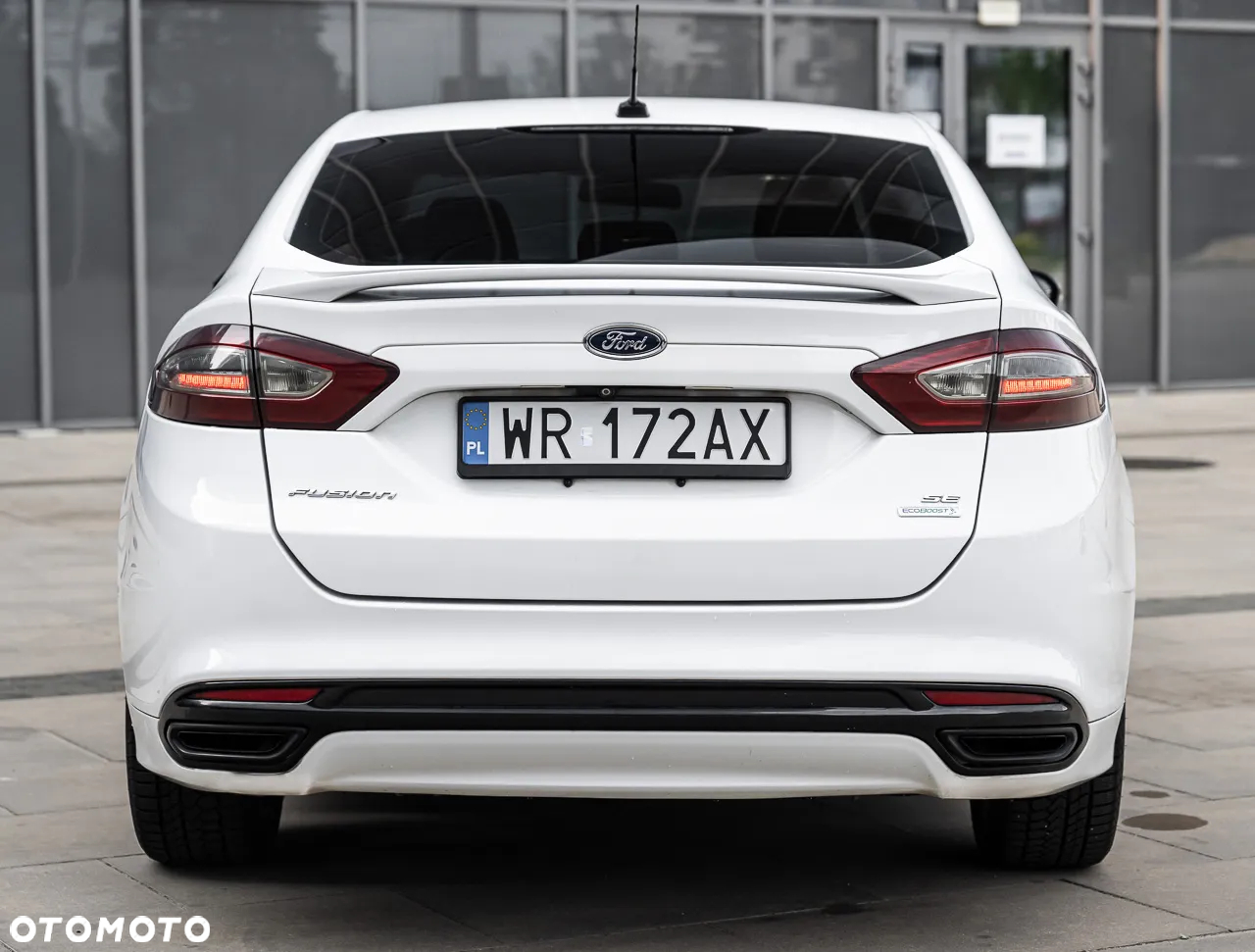 Ford Fusion - 11
