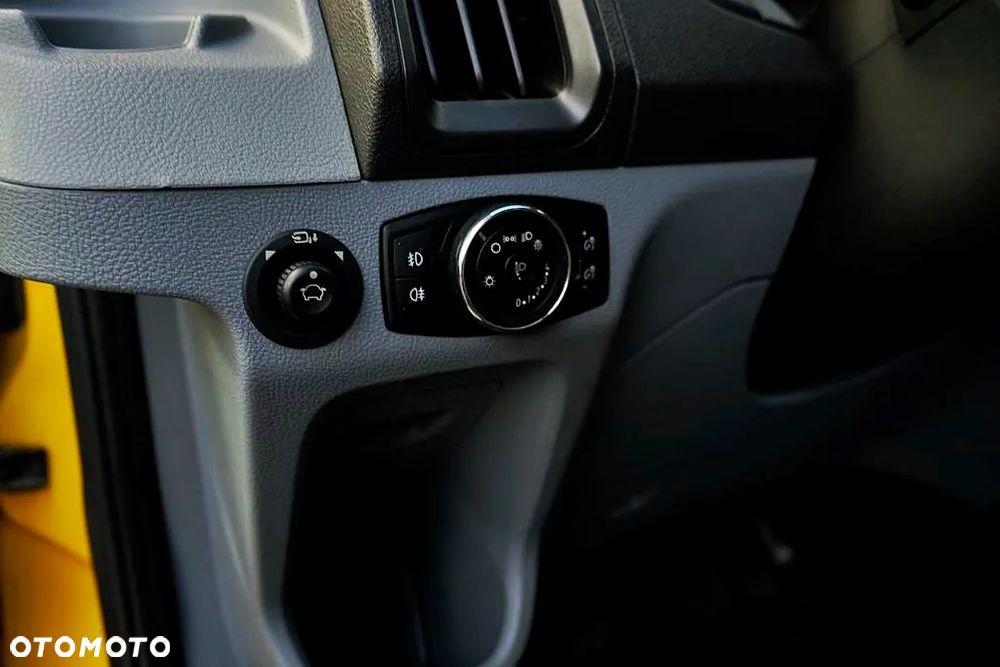Ford Transit - 10