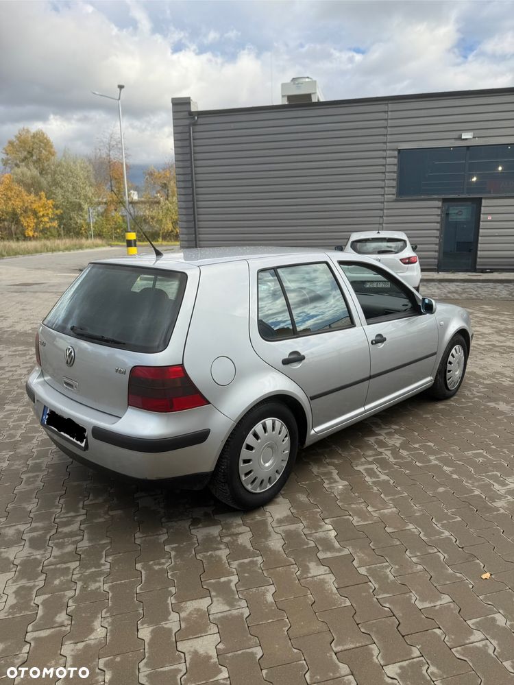 Volkswagen Golf 1.9 TDI Comfortline - 4