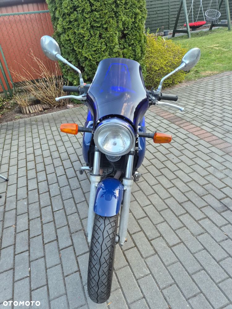 Honda CB - 1