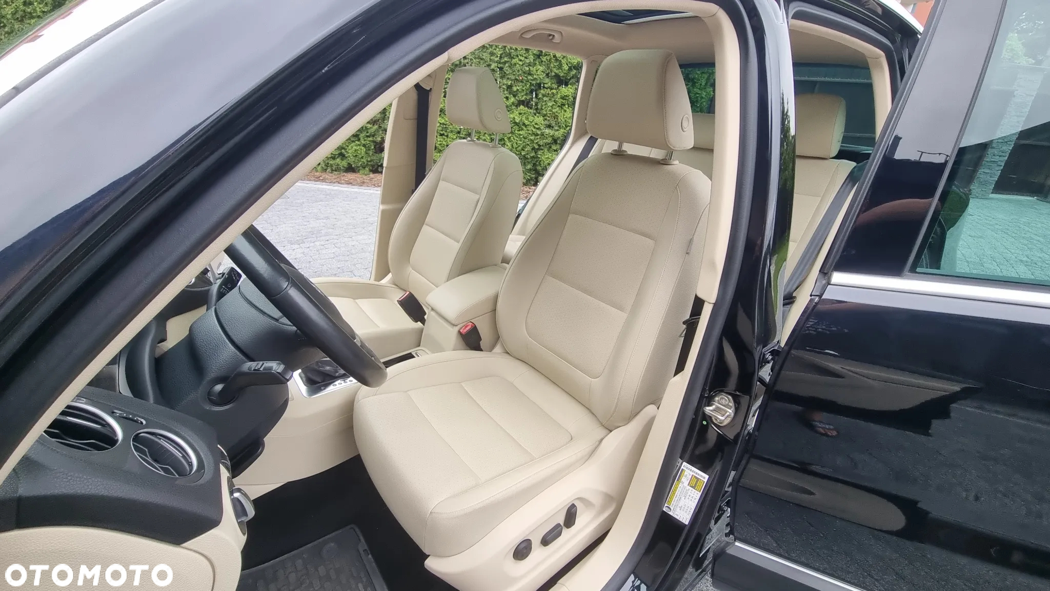Volkswagen Tiguan - 16