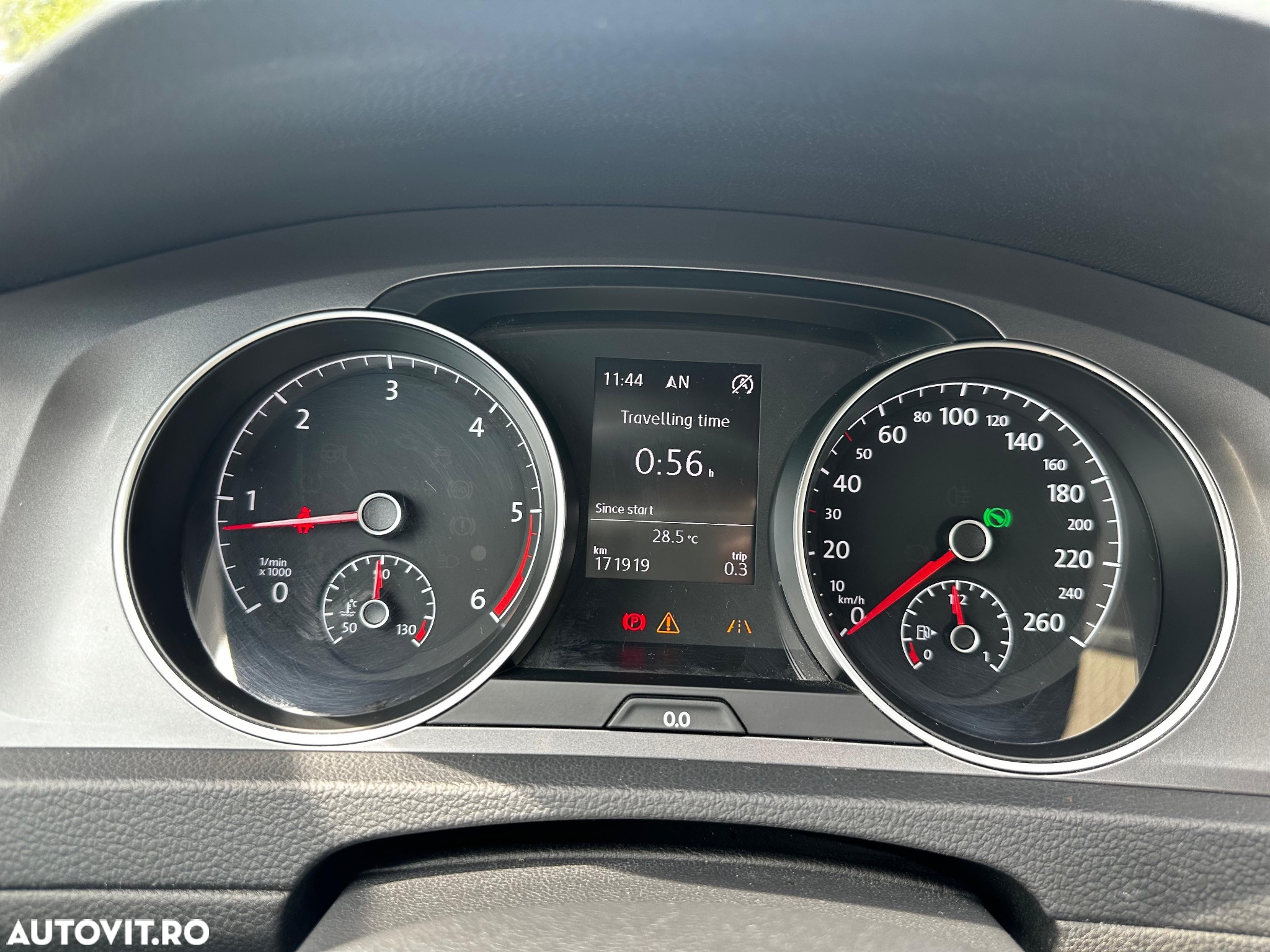 Volkswagen Golf 1.6 TDI BlueMotion Technology DSG Lounge - 21