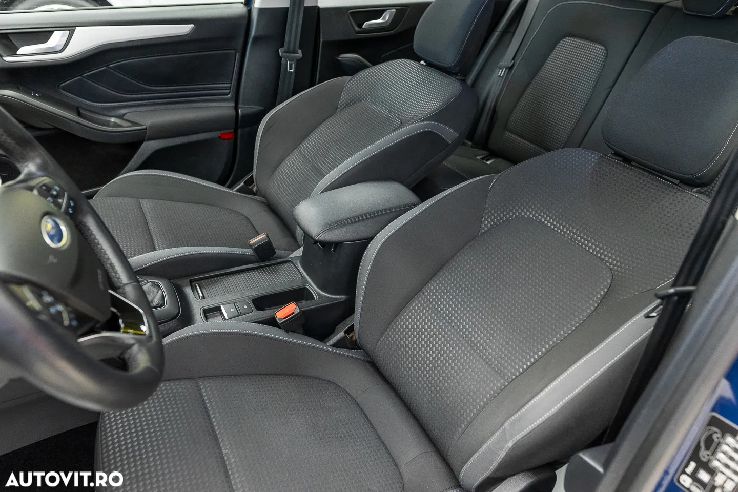 Ford Focus 1.0 EcoBoost Titanium - 18