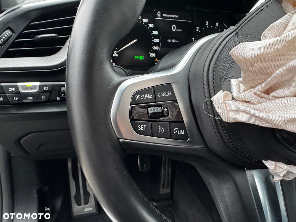 BMW Seria 1 118i Edition M Sport Shadow - 25