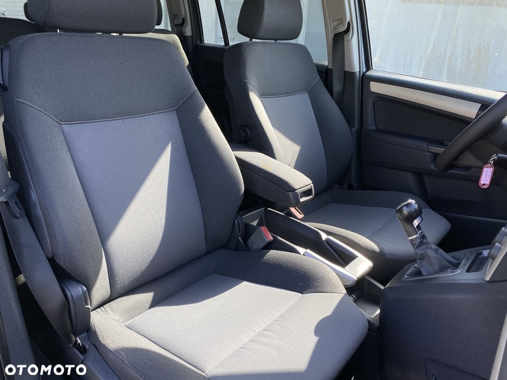 Opel Zafira - 7