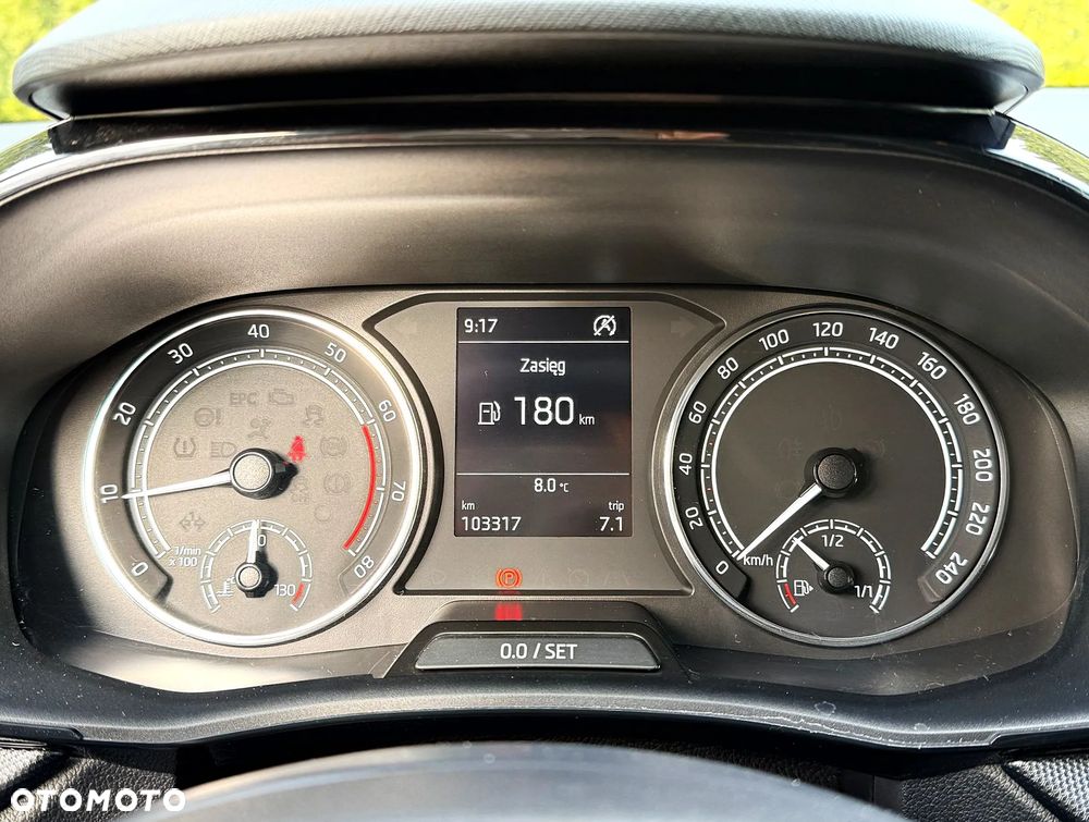 Skoda Fabia 1.0 TSI Ambition - 11