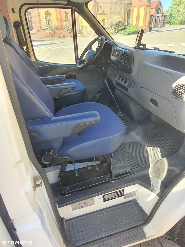 Ford Transit - 33