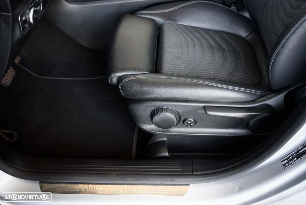 Mercedes-Benz GLA 180 d Style - 26
