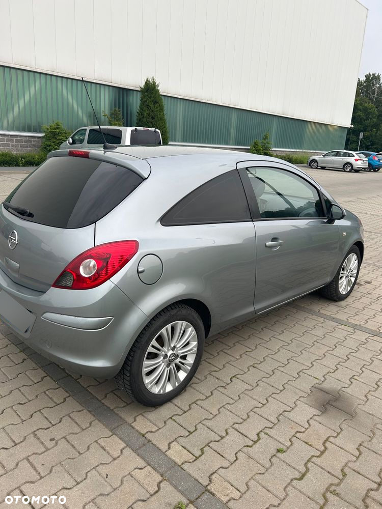 Opel Corsa 1.3 CDTI Cosmo - 4