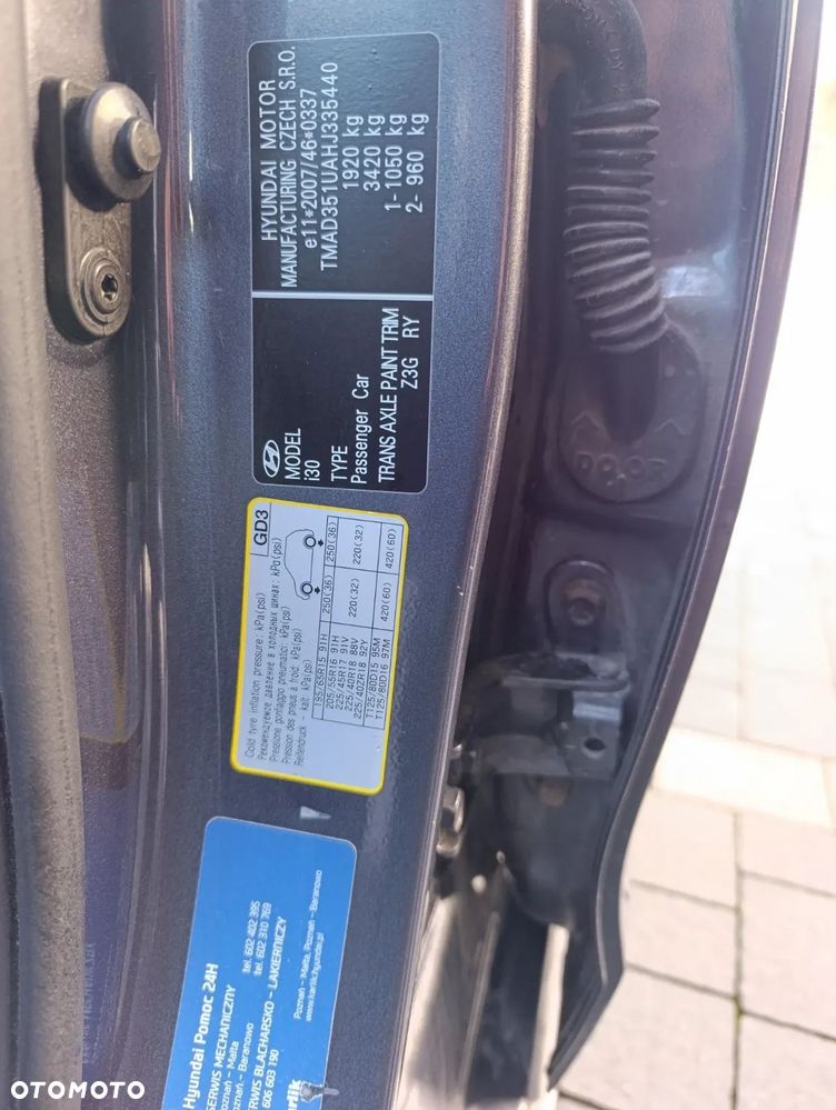 Hyundai i30 1.6 CRDi BlueDrive Go - 11