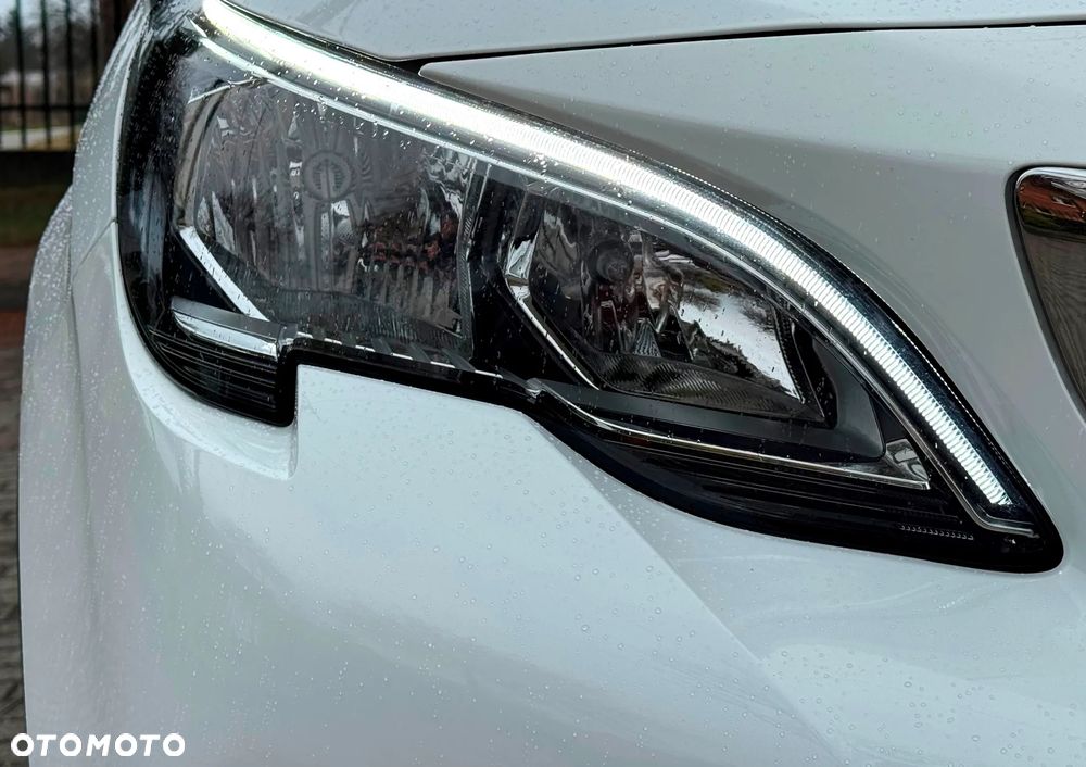 Peugeot 3008 BlueHDi 130 Stop & Start Allure Business-Paket - 22