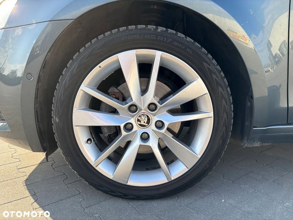 Skoda Octavia 1.5 TSI ACT Style DSG - 6