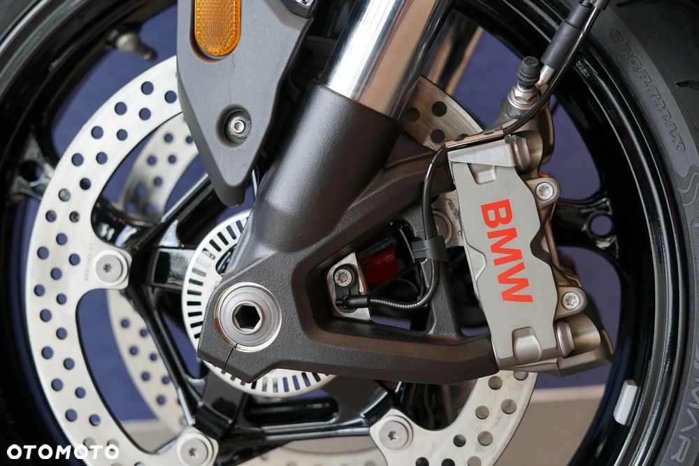 BMW RS - 22