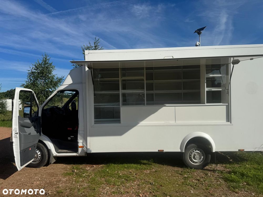 Mercedes-Benz Sprinter - 13