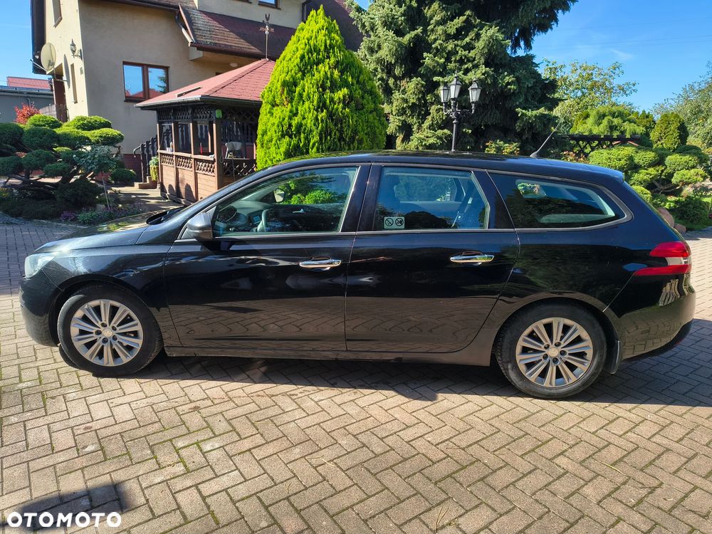 Peugeot 308 2014 photo 3