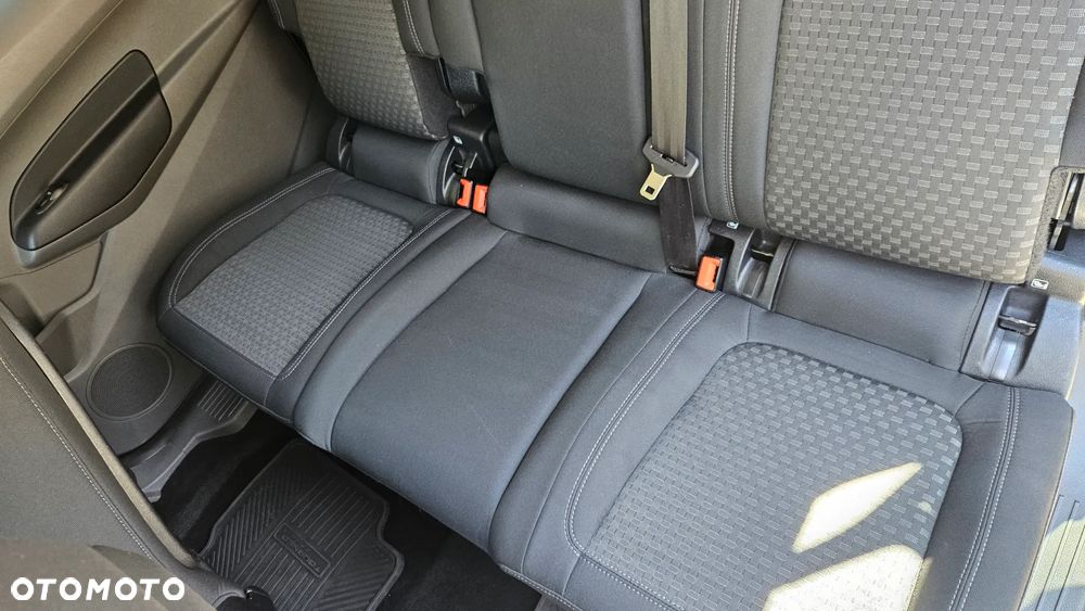 Ford Tourneo Connect Grand - 19