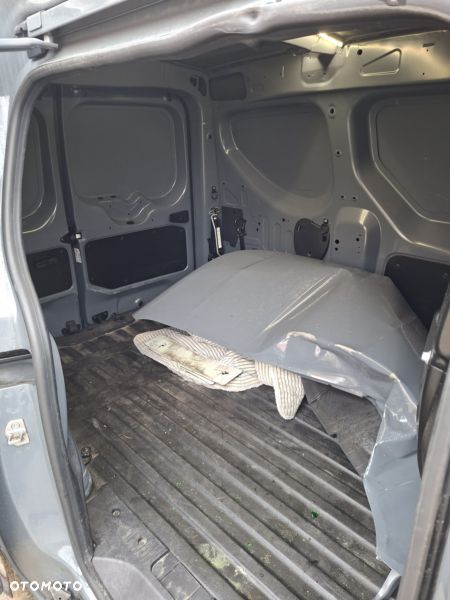 Renault Express - 12