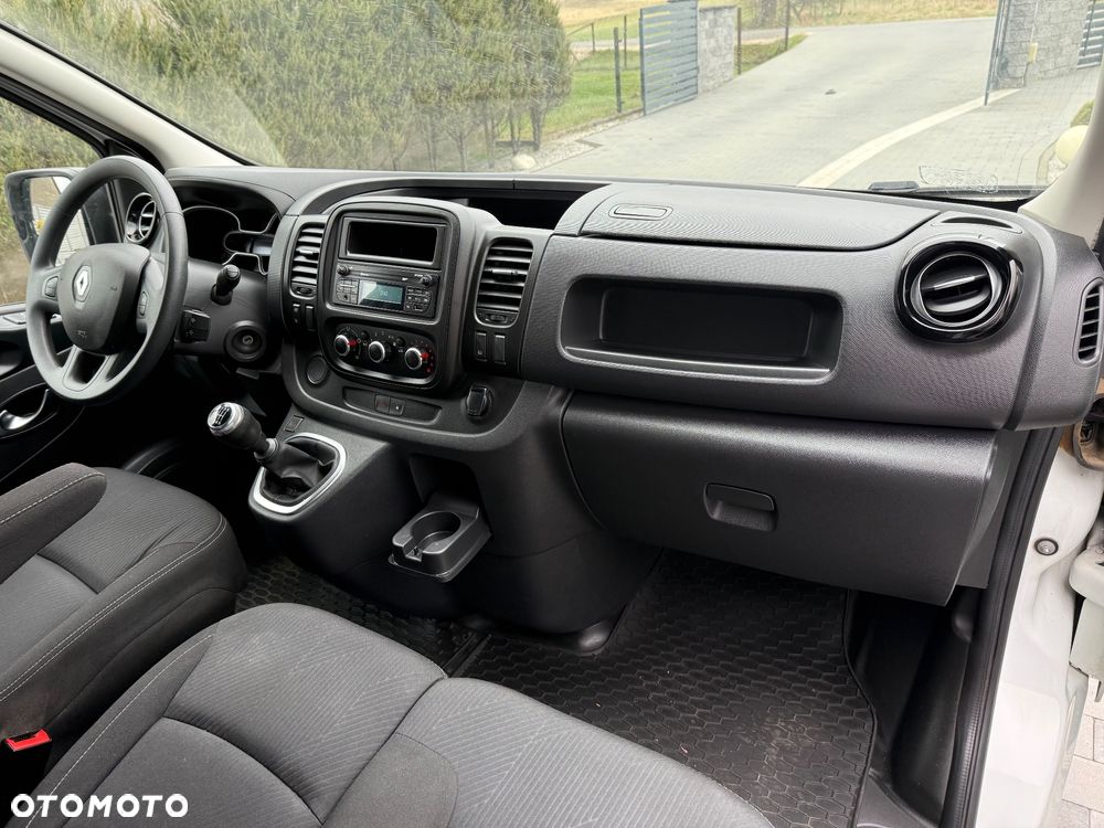 Renault Trafic - 16