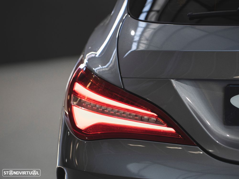 Mercedes-Benz CLA 180 d Shooting Brake AMG Line Aut. - 11