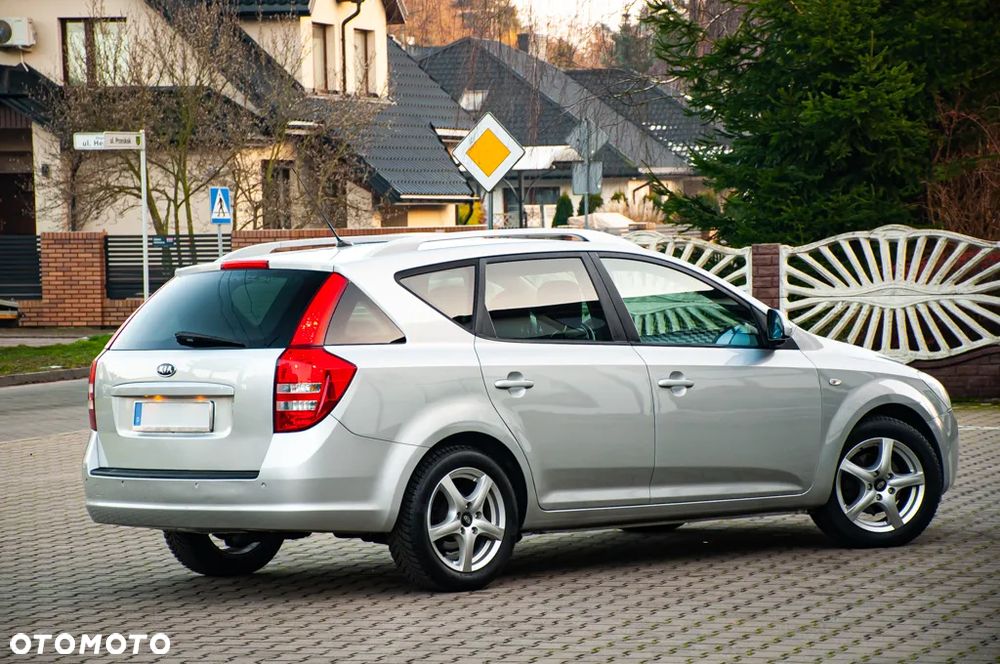 Kia Ceed 1.4 CVVT LX - 19