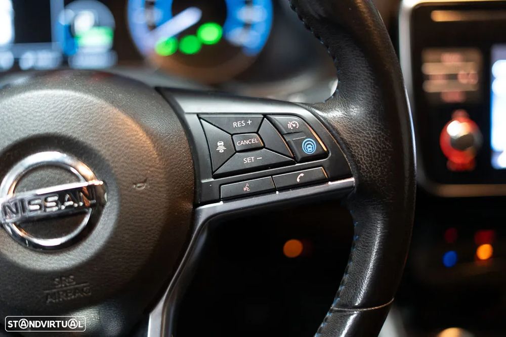 Nissan Leaf N-Connecta - 25