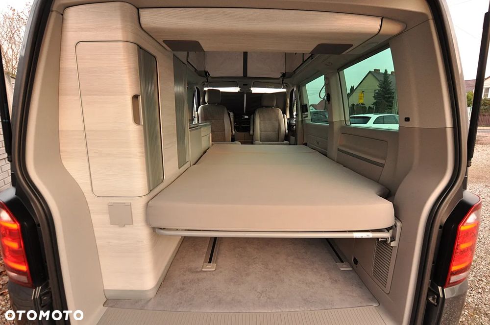 Volkswagen California - 24