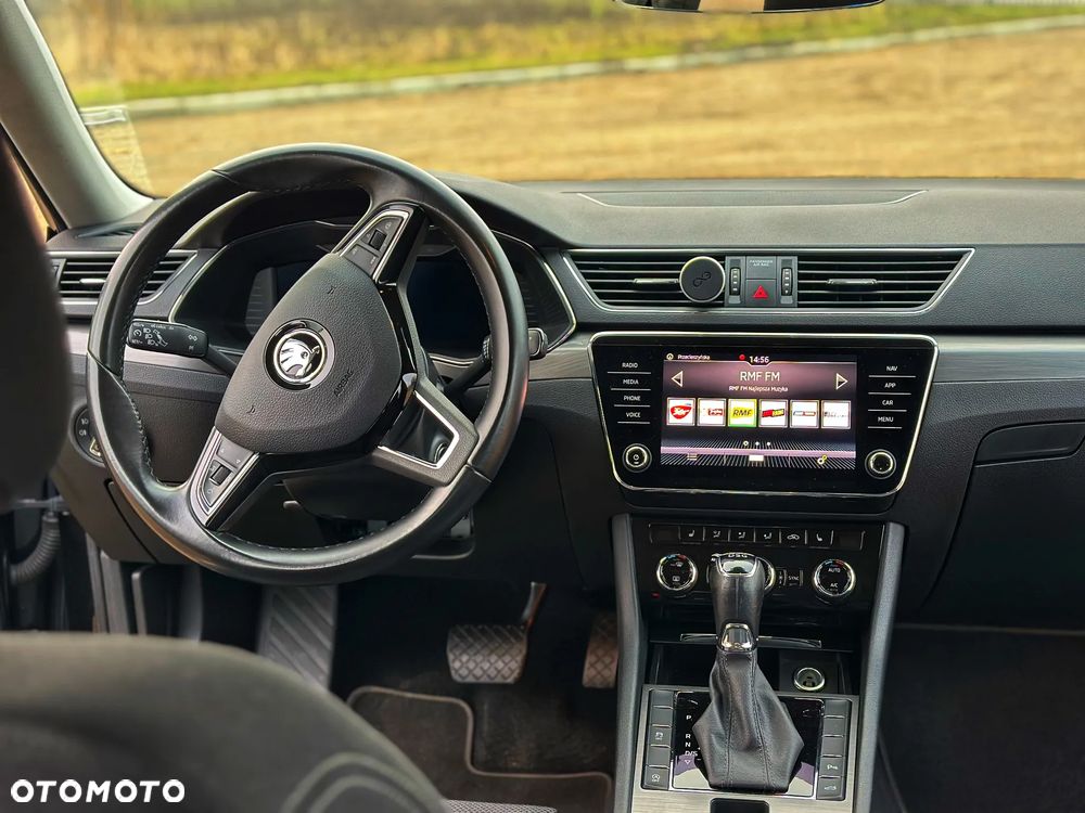 Skoda Superb 2.0 TDI SCR Style DSG - 23