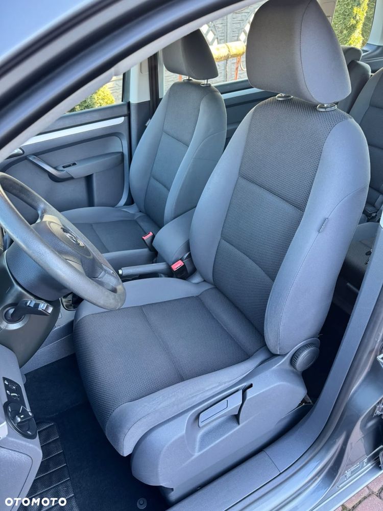 Volkswagen Touran - 6