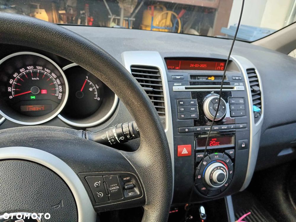 Kia Venga - 2