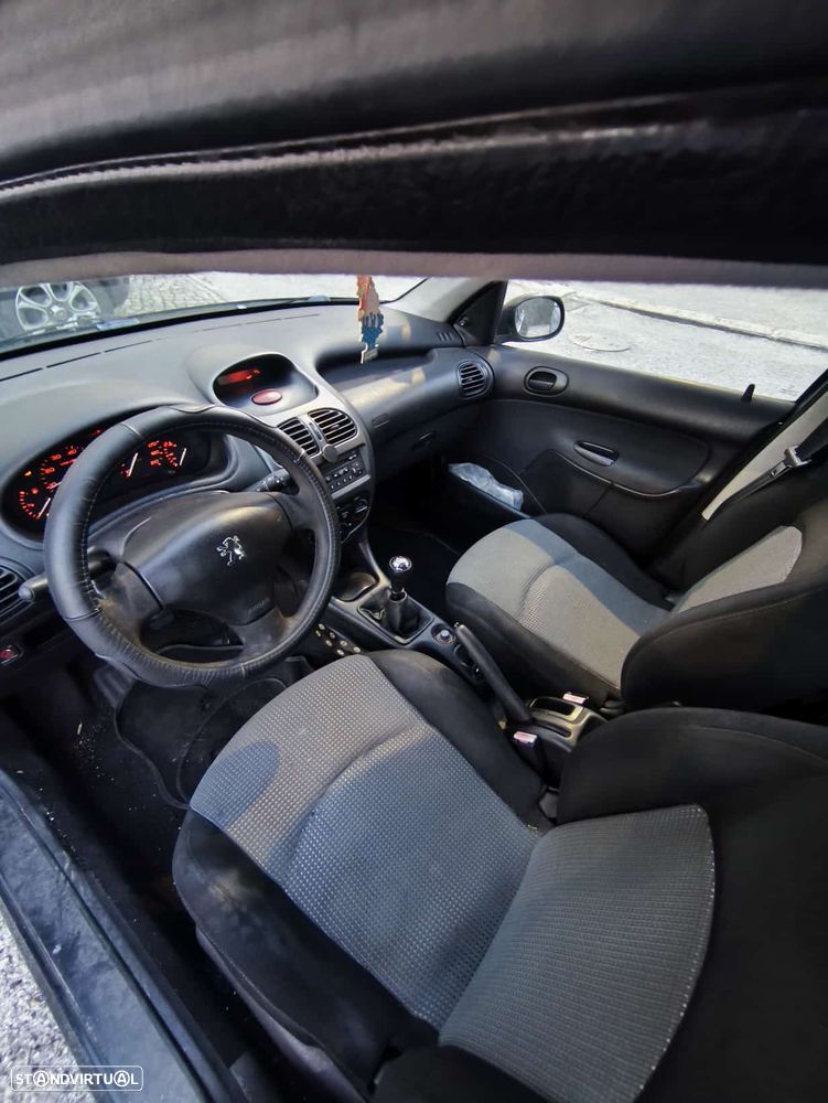 Peugeot 206 SW - 7
