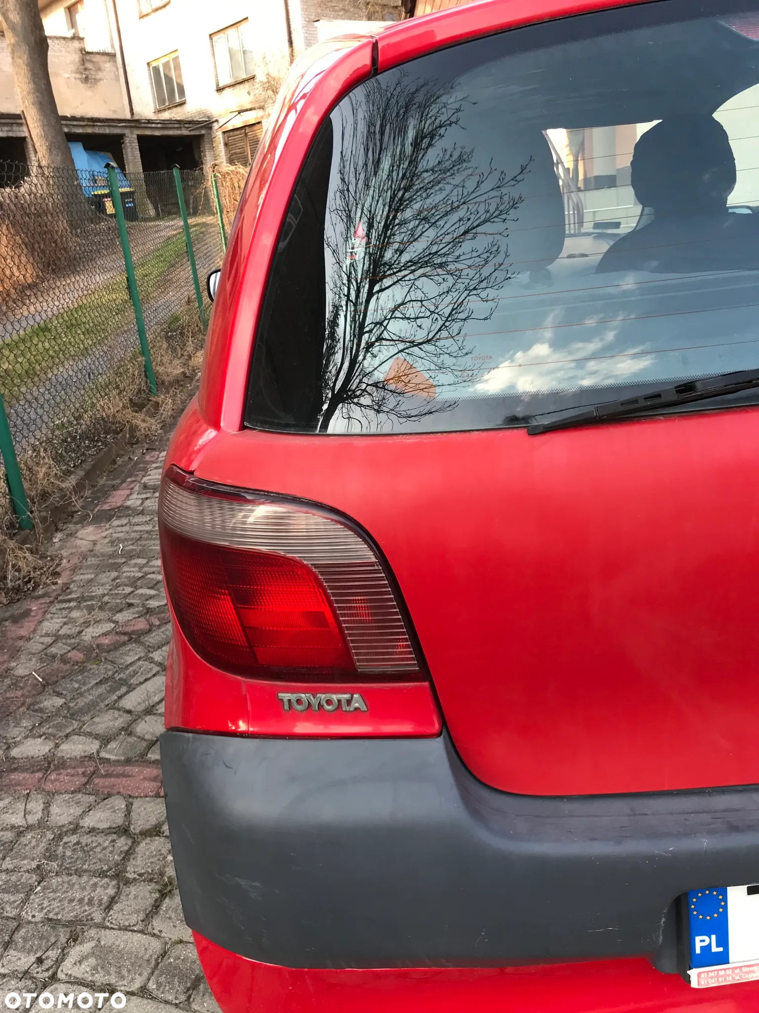 Toyota Yaris 1.0 Base - 2