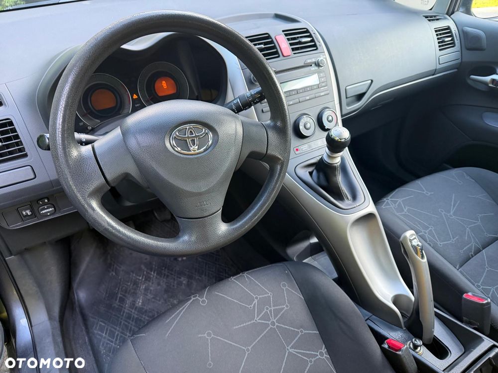 Toyota Auris 1.33 VVT-i Premium - 6