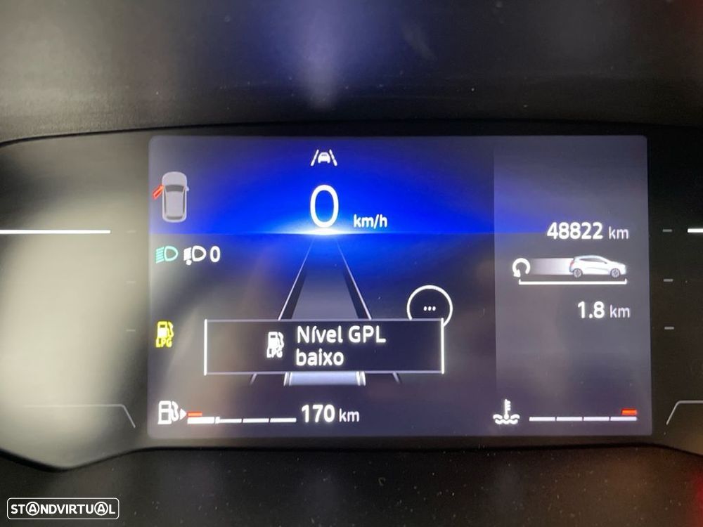 Renault Clio 1.0 TCe Evolution Bi-Fuel — fotografia 9