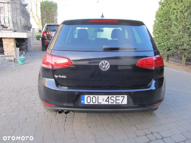 Volkswagen Golf 1.4 TSI BlueMotion Technology DSG Lounge - 4