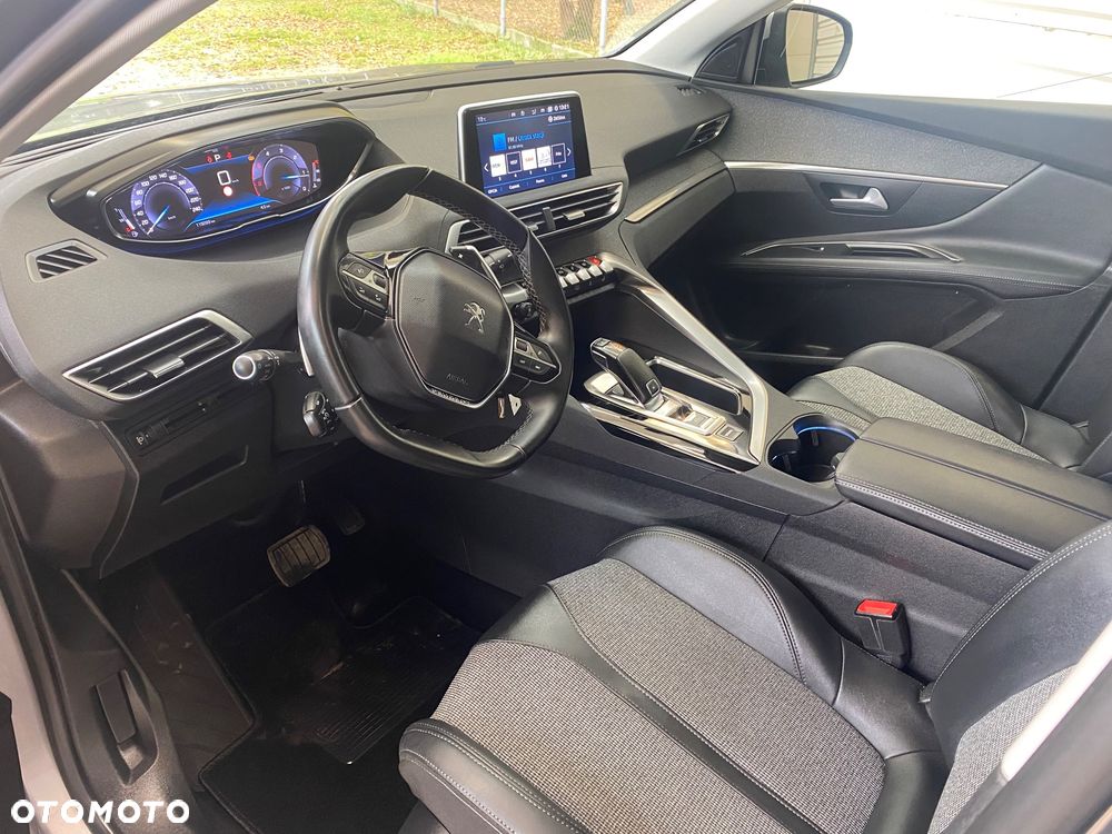 Peugeot 3008 BlueHDi 180 Stop & Start EAT8 Allure - 21