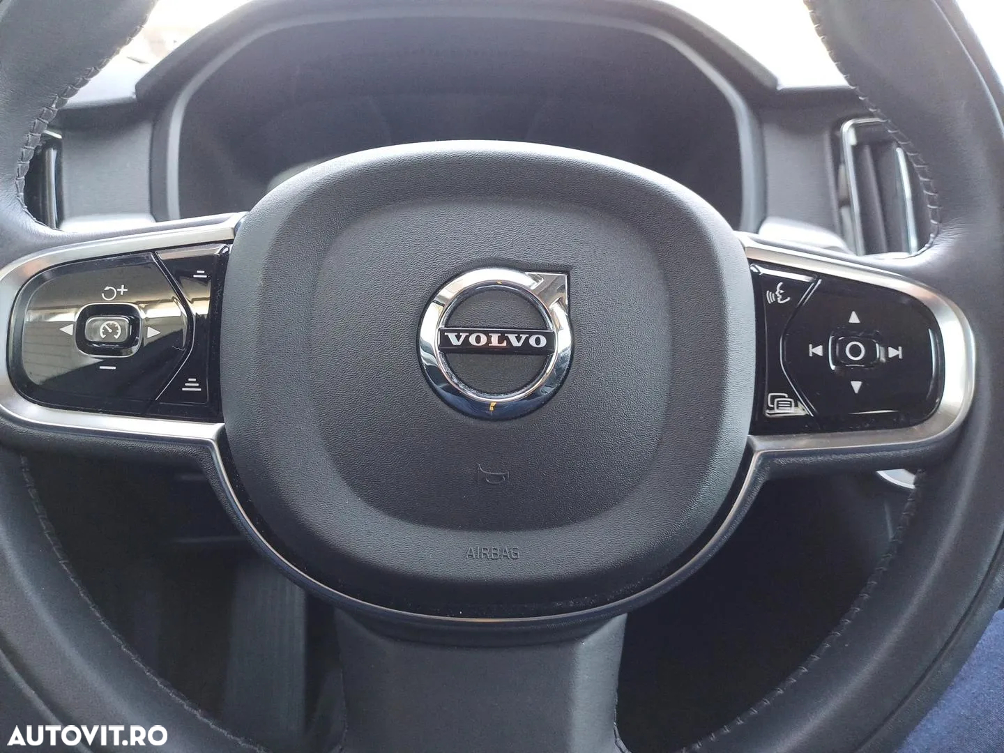 Volvo S90 - 13