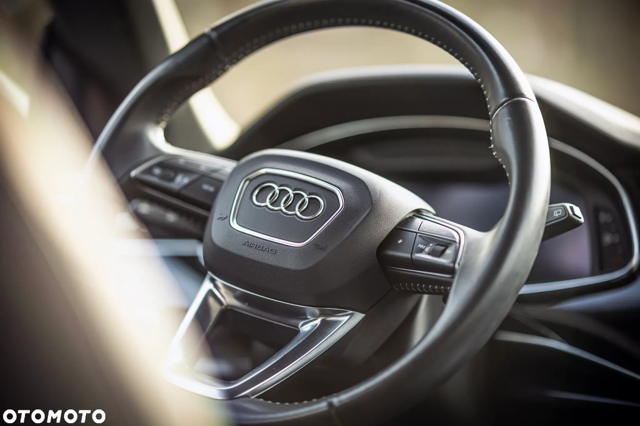 Audi Q8 55 TFSI quattro tiptronic - 15